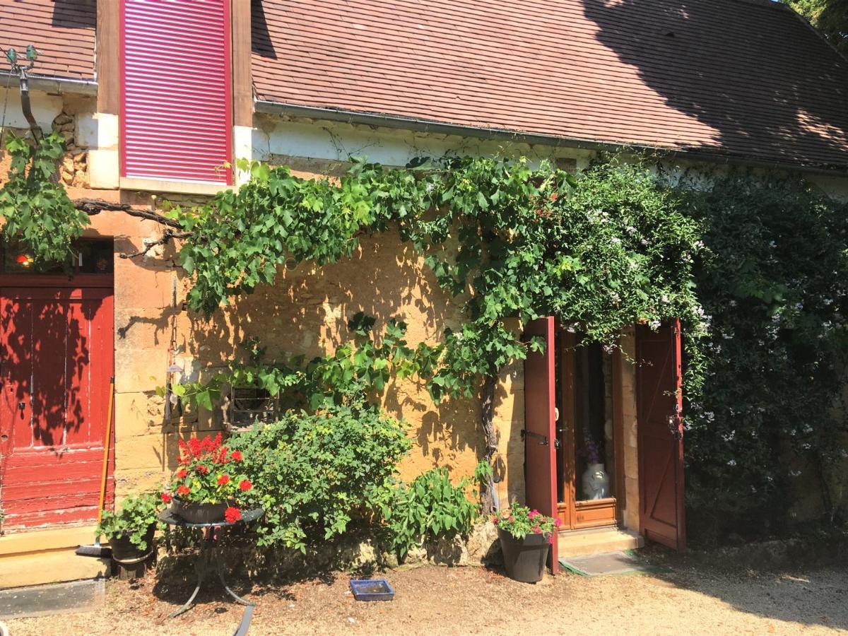Chambres D'Hotes Les Coustilles Saint-Alvere Экстерьер фото