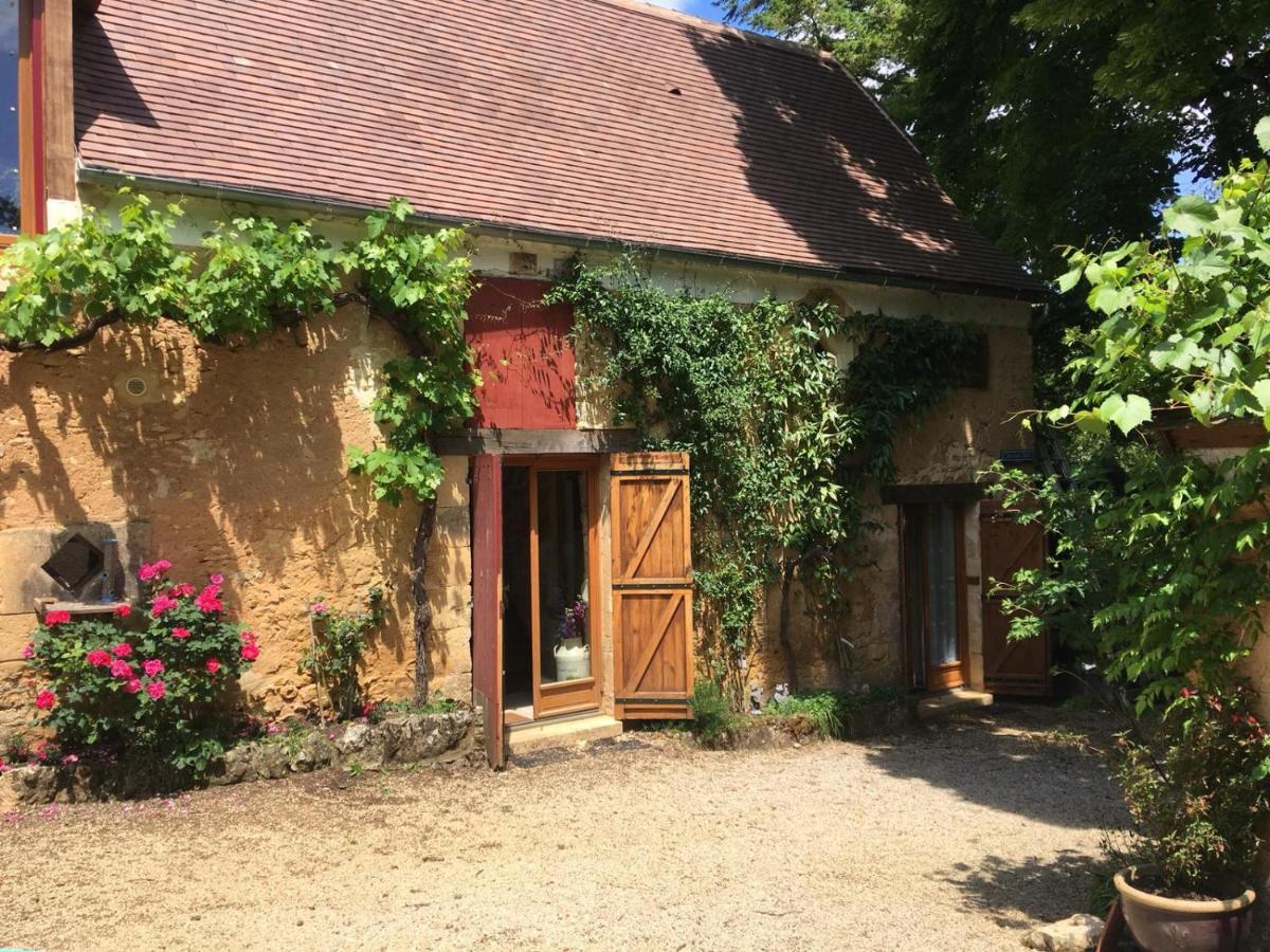 Chambres D'Hotes Les Coustilles Saint-Alvere Экстерьер фото